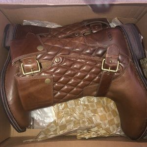 UGG Conor Boot (Brown Leather)